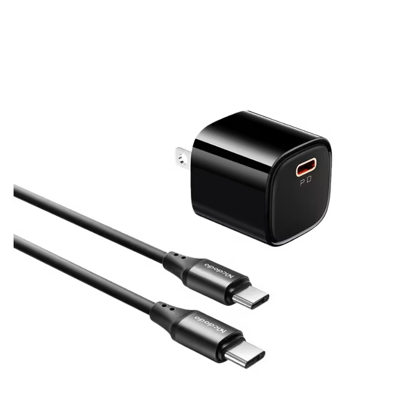 product-0-1418.png MCDODO CH-400 PD 20W Fast Charging Kit with Type C Cable - Image 1